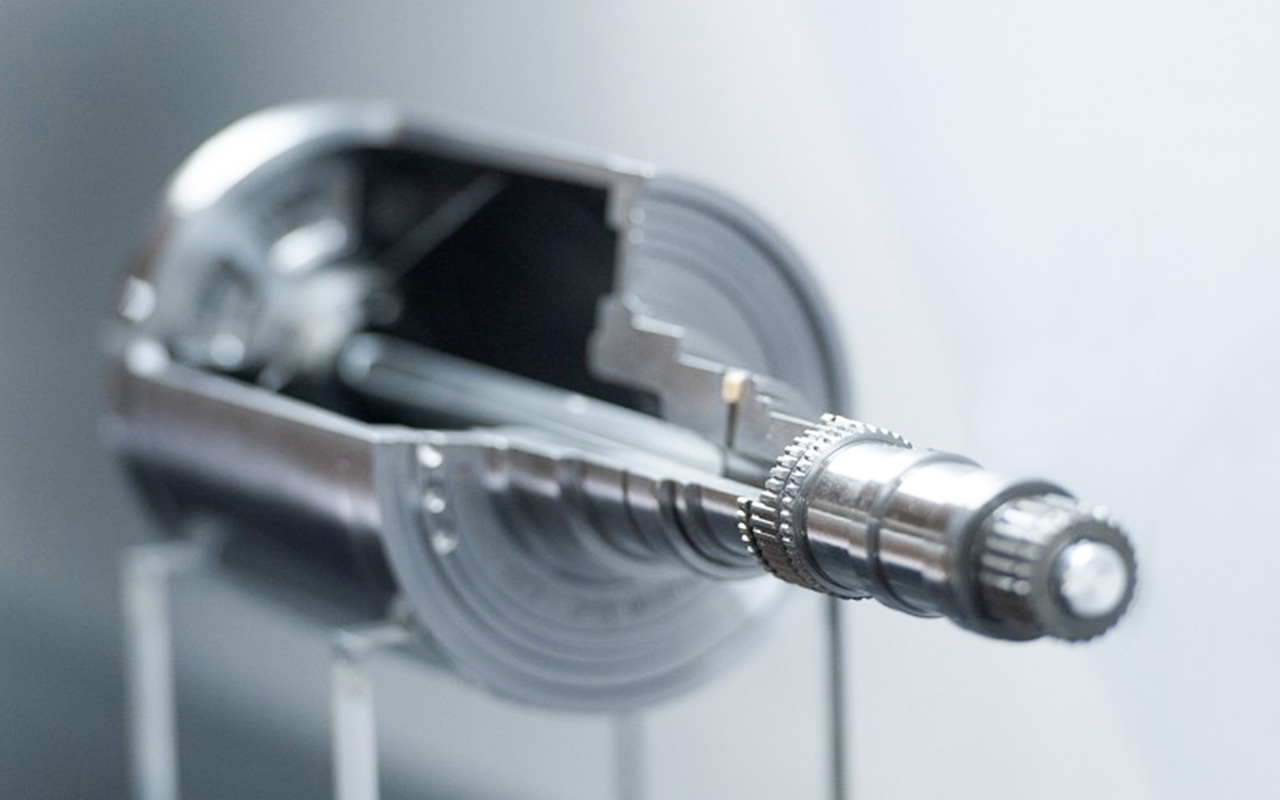 伺（sì）服電機軸加工——精確控製與高效性能的完美結合