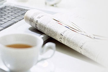 在電感(高頻變壓器)的幫助下，輸出（chū）穩定的低壓直